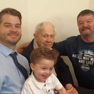 Meet your Posher, Thomas